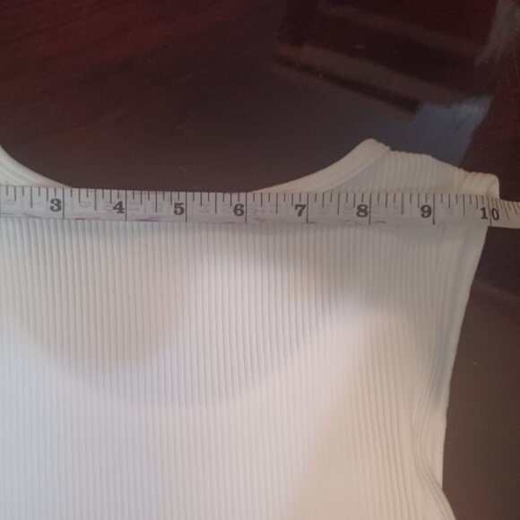 Vital Life Women’s Small White Activewear Top w/ Rhinestone Tassel Bling NWT - Picture 9 of 14